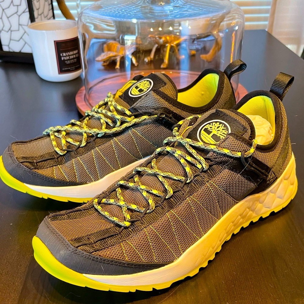 BRAND NEW Timberland Hiking Running Sneakers 10